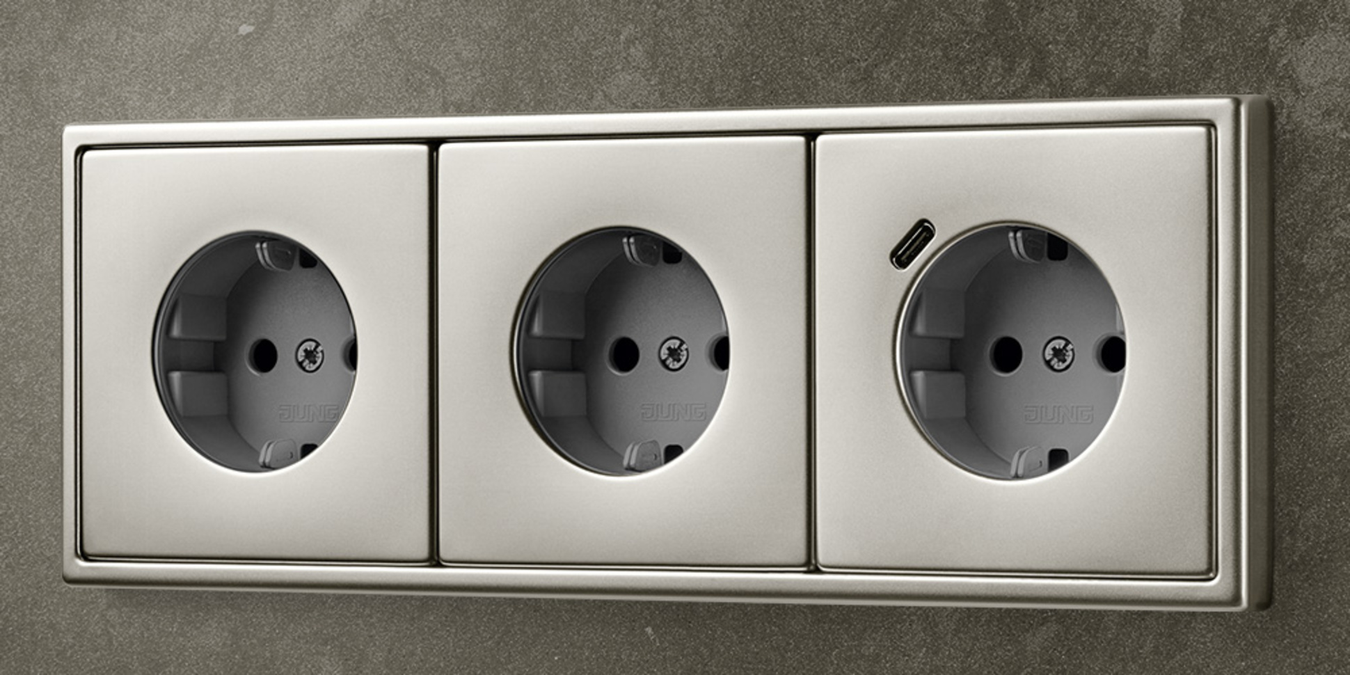 SCHUKO® Steckdosen mit USB bei Pickel Elektro- und Sanitär GmbH in Leutershausen