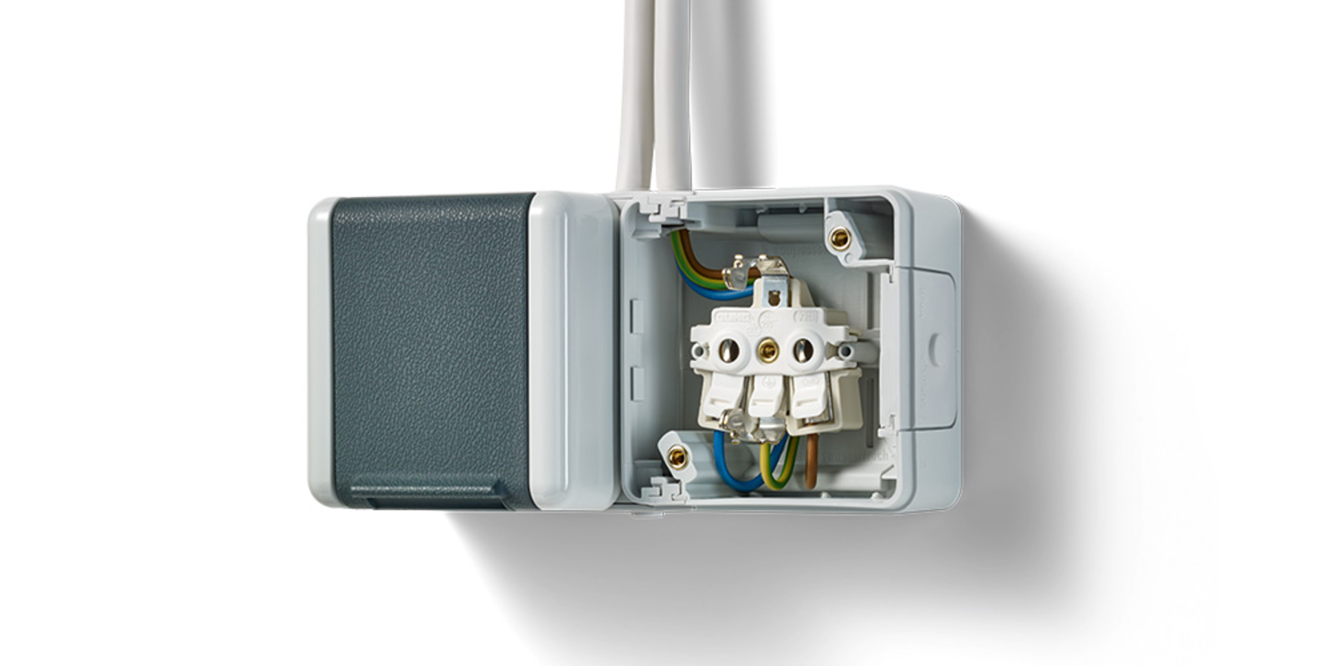 Doppelsteckdose mit Trennsteg bei Pickel Elektro- und Sanitär GmbH in Leutershausen